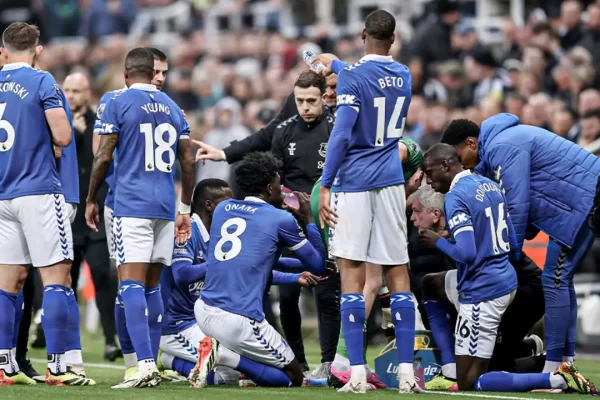 Newcastle vs. Everton A Moment of Respect for Ramadan Observers